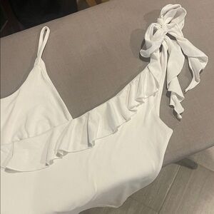 Gaze Ivory One-Shoulder Top